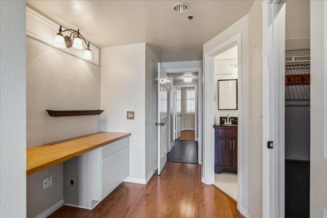 401 E ROBINSON STREET 304, Orlando, FL 32801