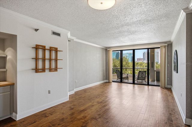 401 E ROBINSON STREET 304, Orlando, FL 32801
