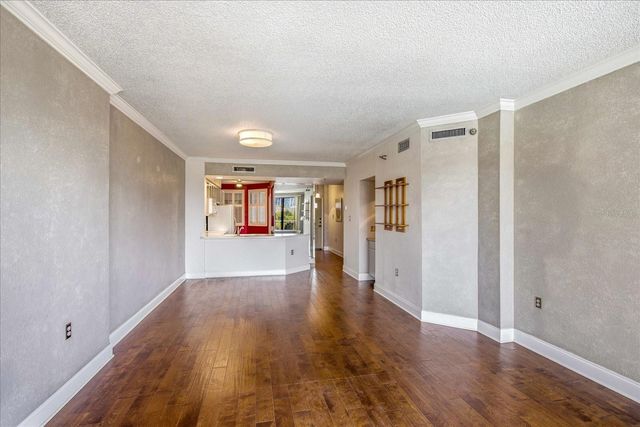 401 E ROBINSON STREET 304, Orlando, FL 32801