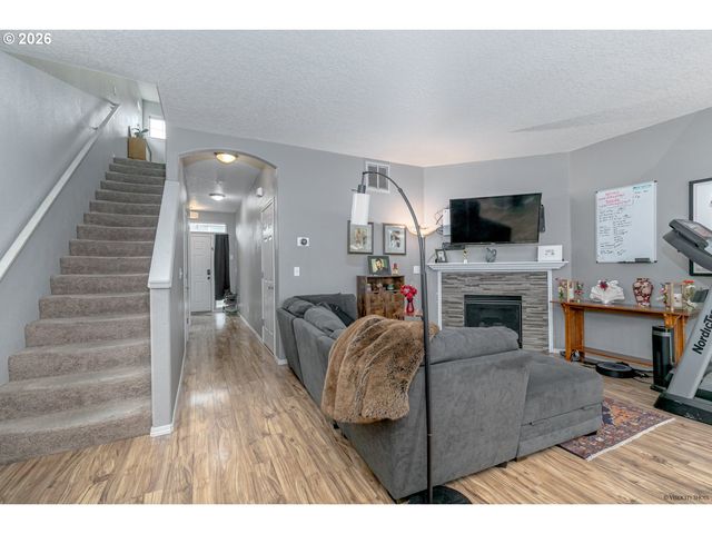 20855 Sw SKIVER St, Beaverton, OR 97078