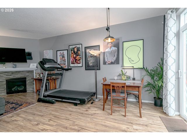 20855 Sw SKIVER St, Beaverton, OR 97078