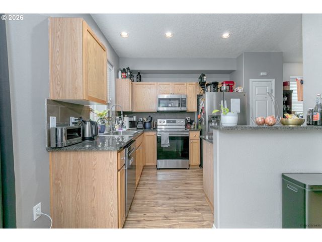 20855 Sw SKIVER St, Beaverton, OR 97078