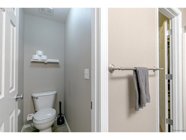 20855 Sw SKIVER St, Beaverton, OR 97078