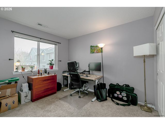 20855 Sw SKIVER St, Beaverton, OR 97078