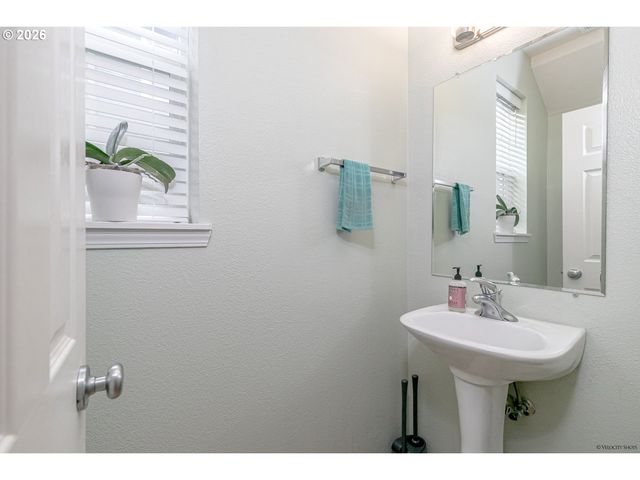 20855 Sw SKIVER St, Beaverton, OR 97078