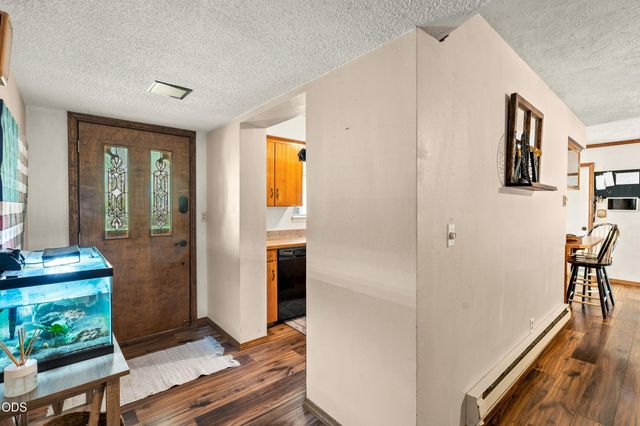 805 Minthorne Road, Rogue River, OR 97537