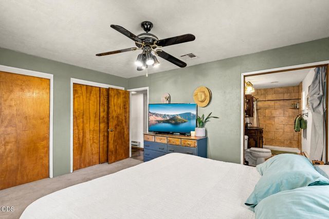 805 Minthorne Road, Rogue River, OR 97537