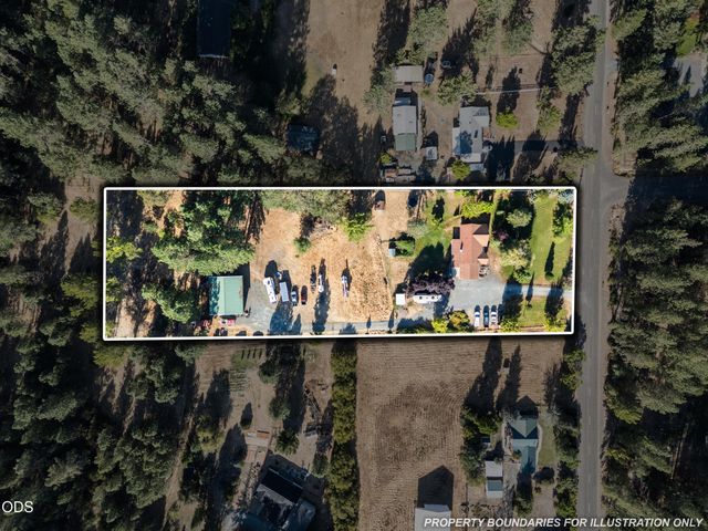 805 Minthorne Road, Rogue River, OR 97537