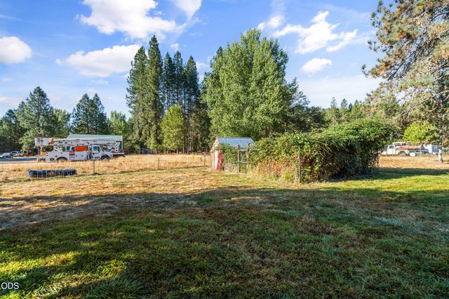 805 Minthorne Road, Rogue River, OR 97537