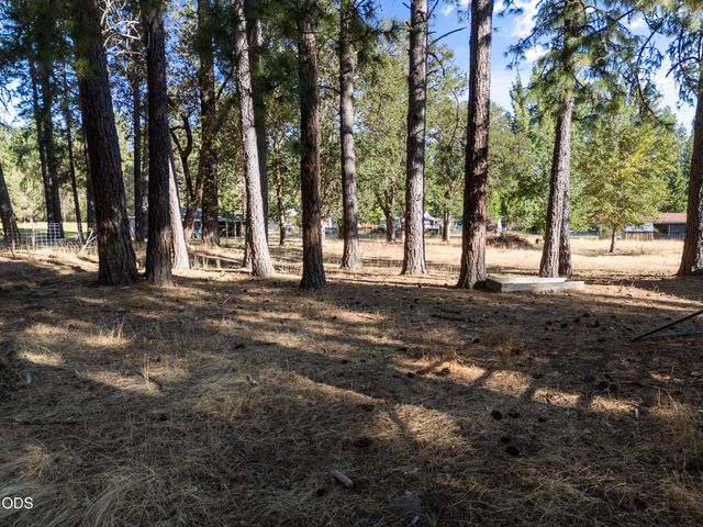 805 Minthorne Road, Rogue River, OR 97537