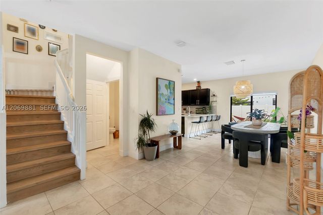 10615 W 34th Ct, Hialeah, FL 33018