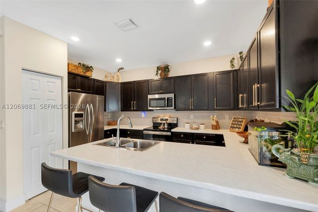 10615 W 34th Ct, Hialeah, FL 33018
