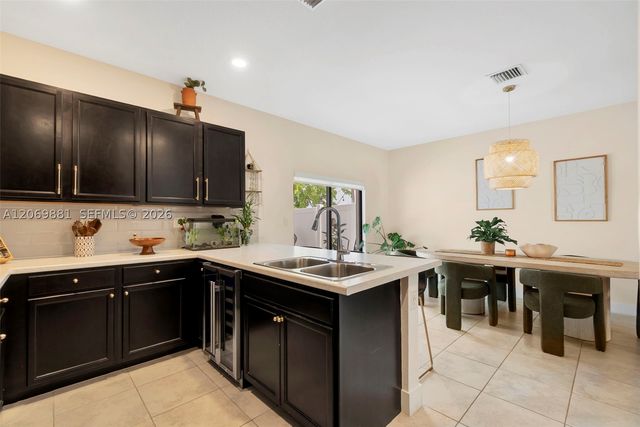 10615 W 34th Ct, Hialeah, FL 33018