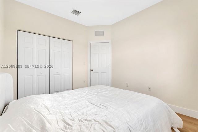 10615 W 34th Ct, Hialeah, FL 33018