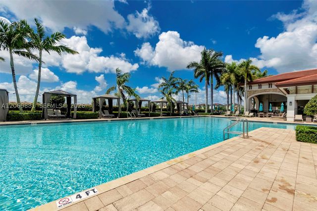 10615 W 34th Ct, Hialeah, FL 33018