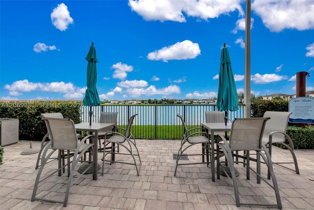 10615 W 34th Ct, Hialeah, FL 33018
