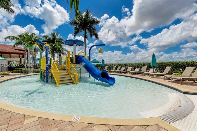 10615 W 34th Ct, Hialeah, FL 33018