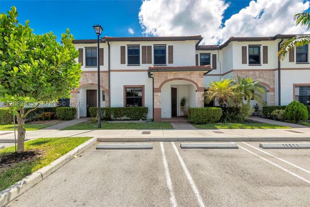 10615 W 34th Ct, Hialeah, FL 33018