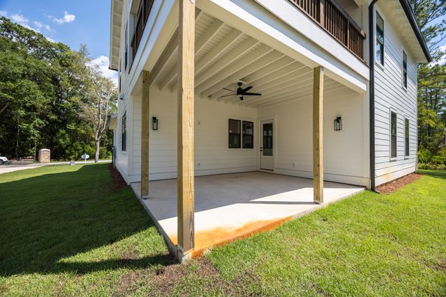 245 Island Grove Drive, Freeport, FL 32439