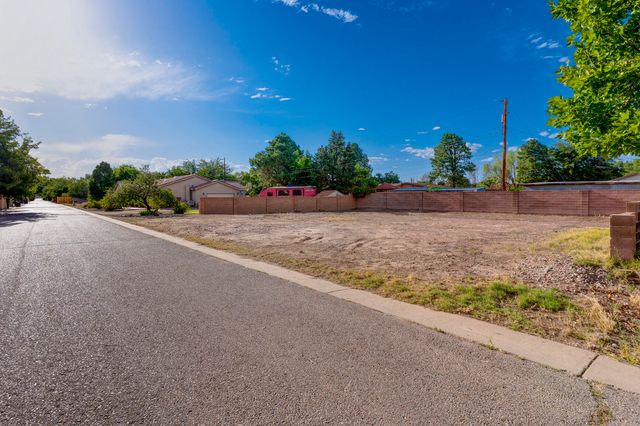 803 Los Poblanos Ranch Road NW, Albuquerque, NM 87107