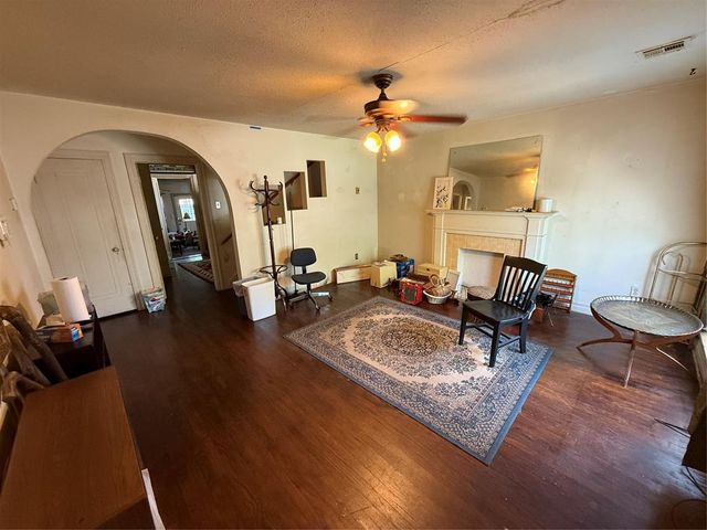 2504 NW 40th Street, Oklahoma City, OK 73112