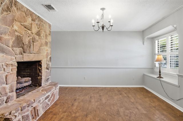 1706 Goodwin Drive, Mineral Wells, TX 76067