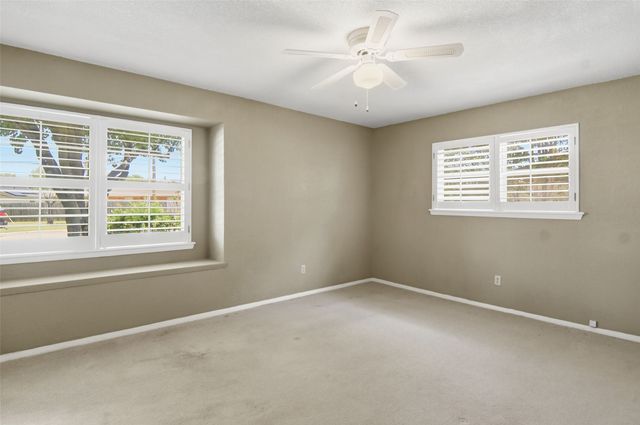 1706 Goodwin Drive, Mineral Wells, TX 76067