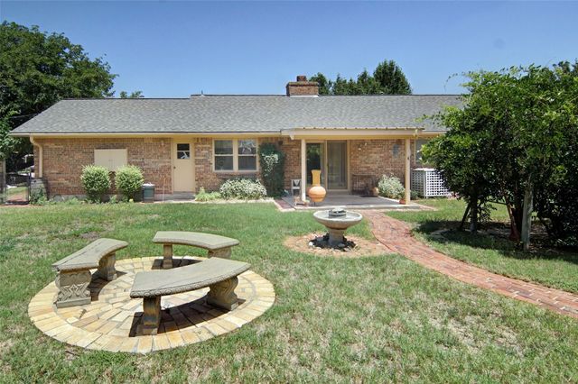 1706 Goodwin Drive, Mineral Wells, TX 76067