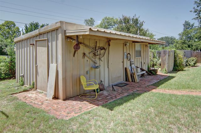 1706 Goodwin Drive, Mineral Wells, TX 76067