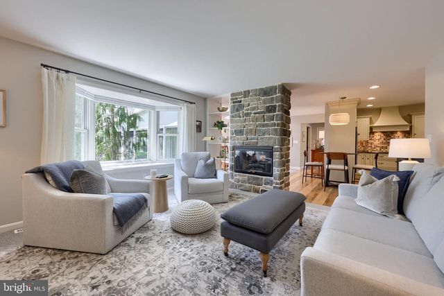 320 HIGHLAND RD, Hershey, PA 17033