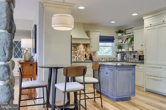 320 HIGHLAND RD, Hershey, PA 17033
