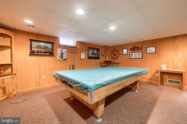 320 HIGHLAND RD, Hershey, PA 17033