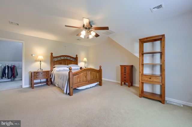 320 HIGHLAND RD, Hershey, PA 17033