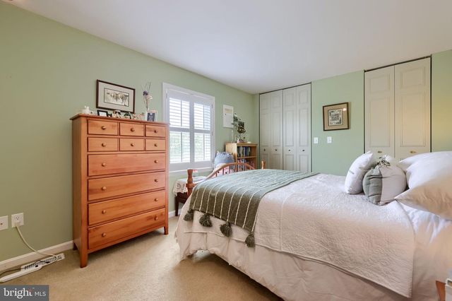320 HIGHLAND RD, Hershey, PA 17033
