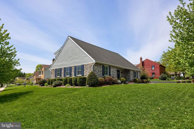 320 HIGHLAND RD, Hershey, PA 17033