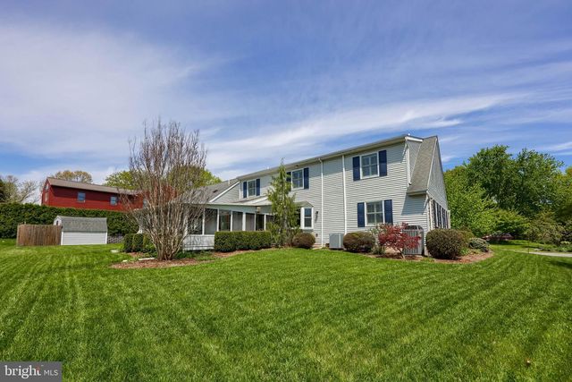 320 HIGHLAND RD, Hershey, PA 17033