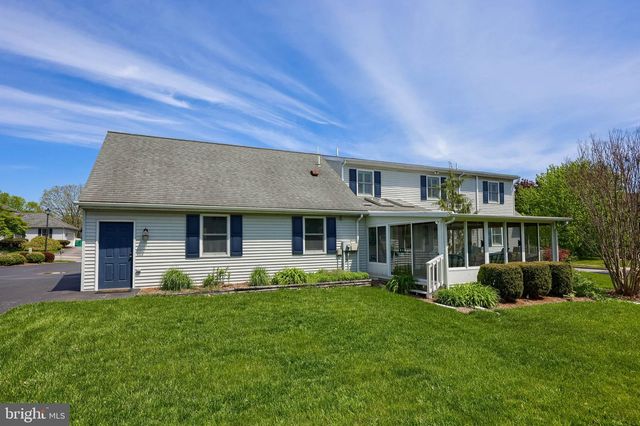 320 HIGHLAND RD, Hershey, PA 17033