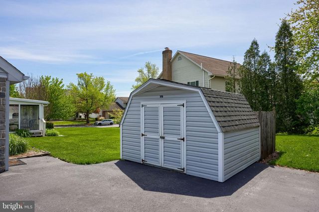 320 HIGHLAND RD, Hershey, PA 17033