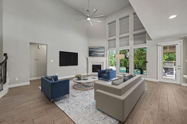 219 Sunrise Canvas Drive, Conroe, TX 77318