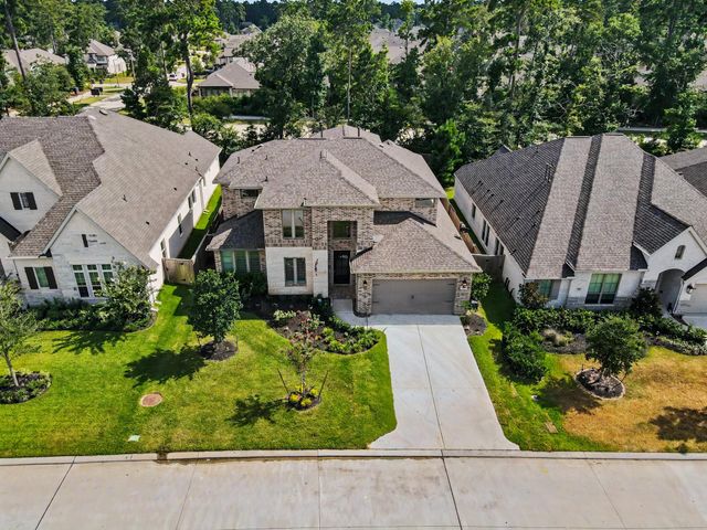 219 Sunrise Canvas Drive, Conroe, TX 77318