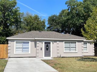 903 Roper Street, Houston, TX 77034