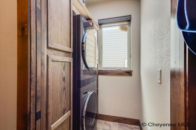 6502 HIGH SPRING ROAD, Cheyenne, WY 82009