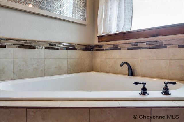 6502 HIGH SPRING ROAD, Cheyenne, WY 82009