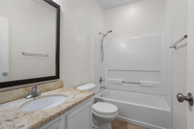 3347 S Desert Scroll Place, Tucson, AZ 85735