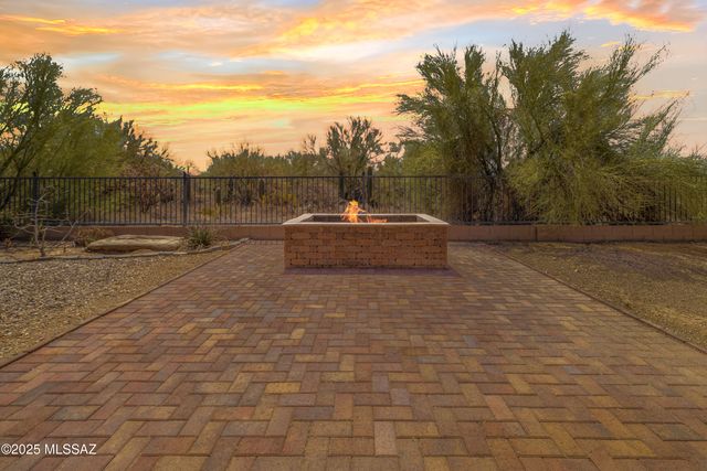 3347 S Desert Scroll Place, Tucson, AZ 85735