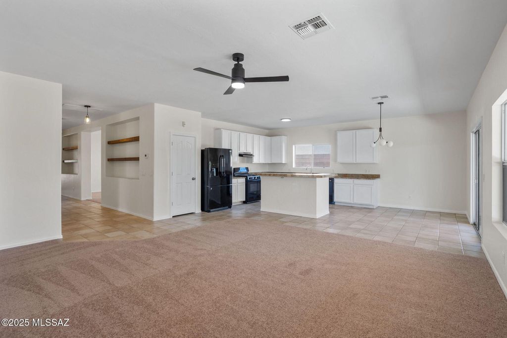 3347 S Desert Scroll Place, Tucson, AZ 85735