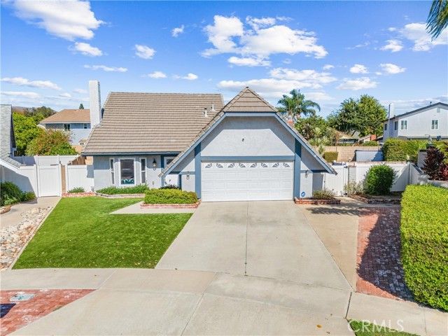 7880 E Samantha Circle, Anaheim, CA 92807