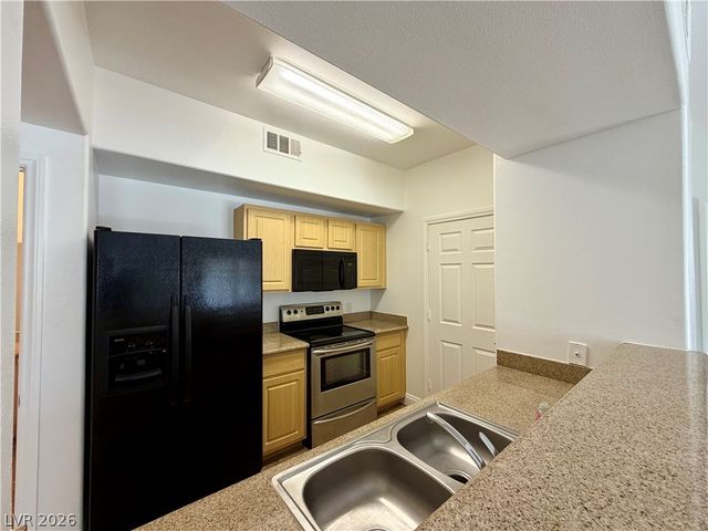 8000 Badura Avenue 1026, Las Vegas, NV 89113