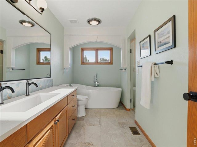 1712 Overlook Dr, Fort Collins, CO 80526