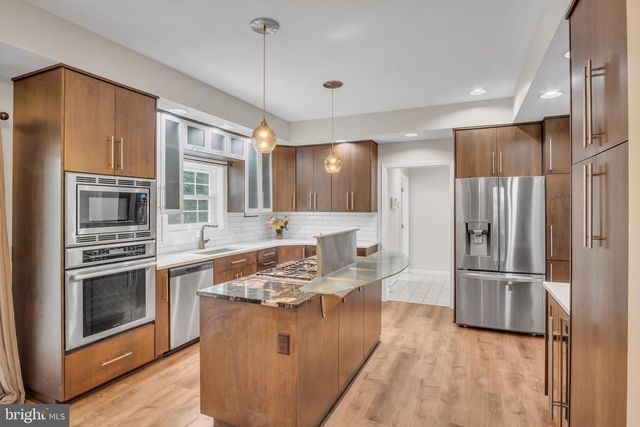 1103 SAFFRON DR, Mechanicsburg, PA 17050